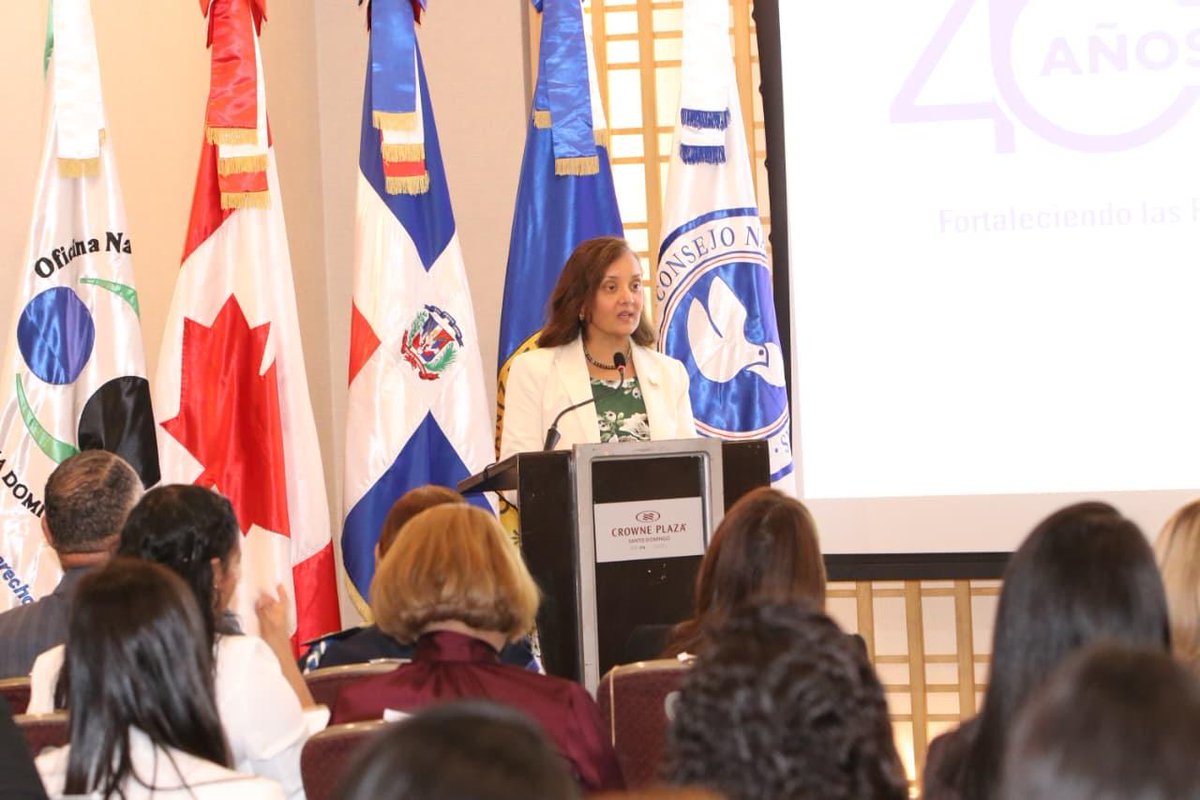CanEmbDR's tweet image. Canada is proud to support @DefensaPublica_ in their creation of a Gender Unit, reinforcing their commitment to #inclusion, #equality, and #humanrights  — an initiative carried out in partnership with @OAS_CICAD 🌎