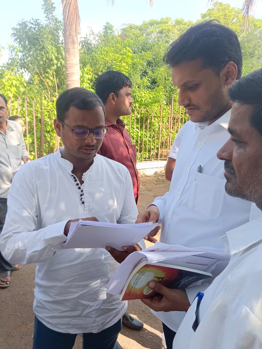 AVRepalOfficial's tweet photo. आपणास उदंड आयुष्याच्या अनंत शुभेच्छा!!
Happy birthday Dada
@yugendraspeaks
@supriya_sule
@RRPSpeaks
@PawarSpeaks
@NCPspeaks
@Sharmila_Speaks

शुभेच्छुक :-अक्षय रेपाळ .
मु.पो.वरवडे तालुका माढा https://t.co/ZB4InE0PJg