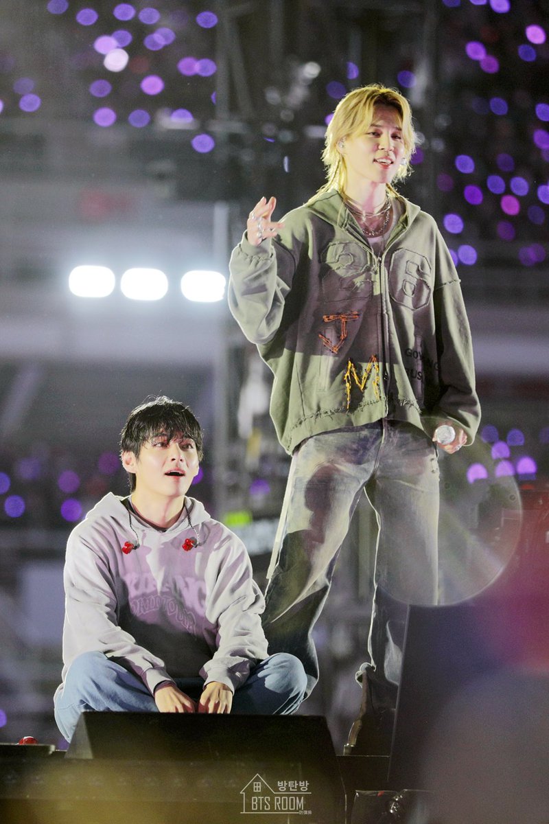 BTS Room 방탄방 防彈房 tweet media