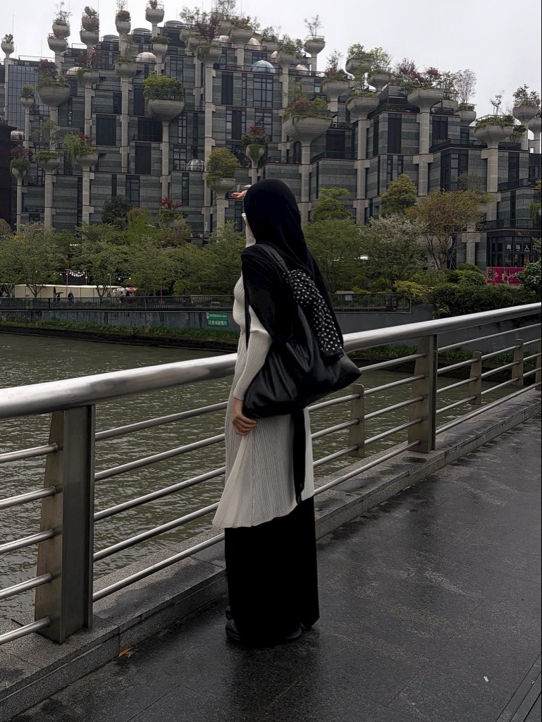 My aura in china is just insane