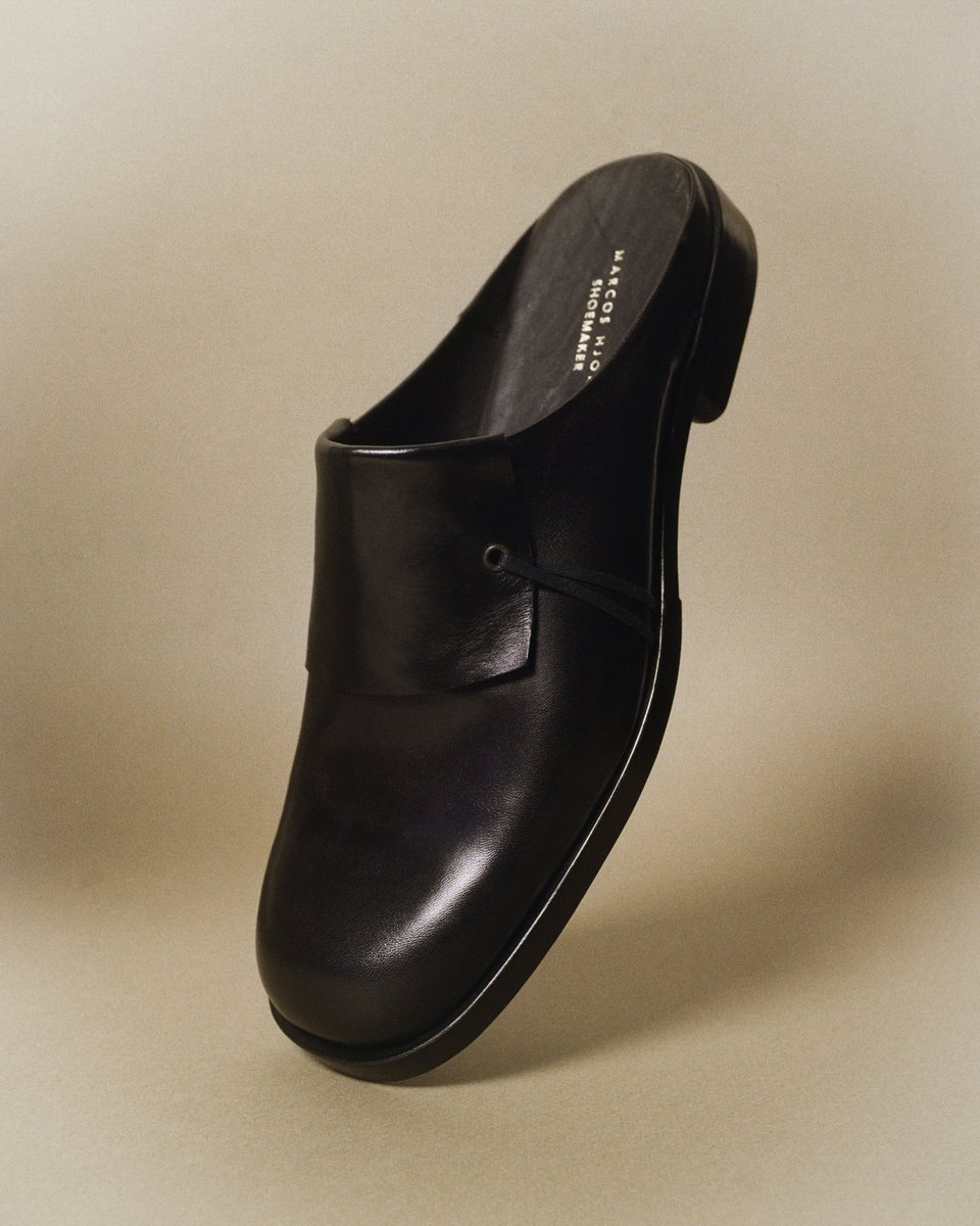 This designer still makes all shoes by hand 🪡

Marcos Hjorn was founded by shoemakers Marcos and Aina, who construct all pairs made-to-order from their Barcelona studio.