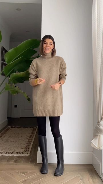 clasicsfm's tweet image. ¿La llevarías? Así se lucen los #vestidos sobre #leggins, la polémica tendencia que le dará un giro a tu look radio-mejor.com/asi-se-lucen-l…