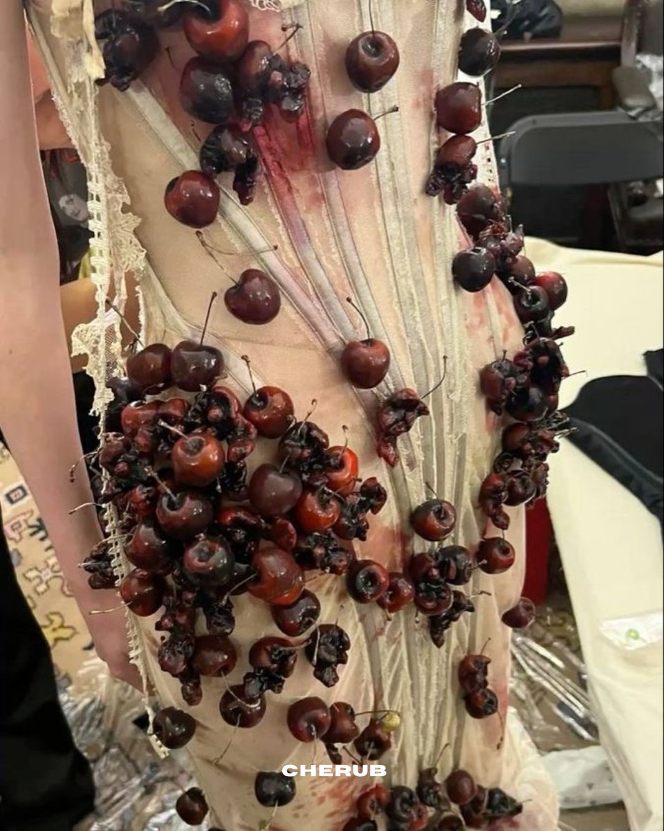 Cherubmag's tweet image. A fashion language is rising from the grey ashes.

In our latest editorial, writer Kitana M. Crowelle explores the rise of haunted fashion
 
The full editorial is live now at cherubmagazine.co.uk #Fashion #FashionIndustry #creativity #FashionMedia