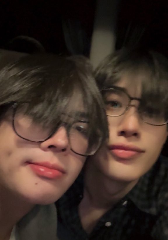 23padujup's tweet photo. วันเกิดปีนี้มีสองอ้วมมาเติมความสุขข💚🩷
2304>< https://t.co/kW7ZPqJ245