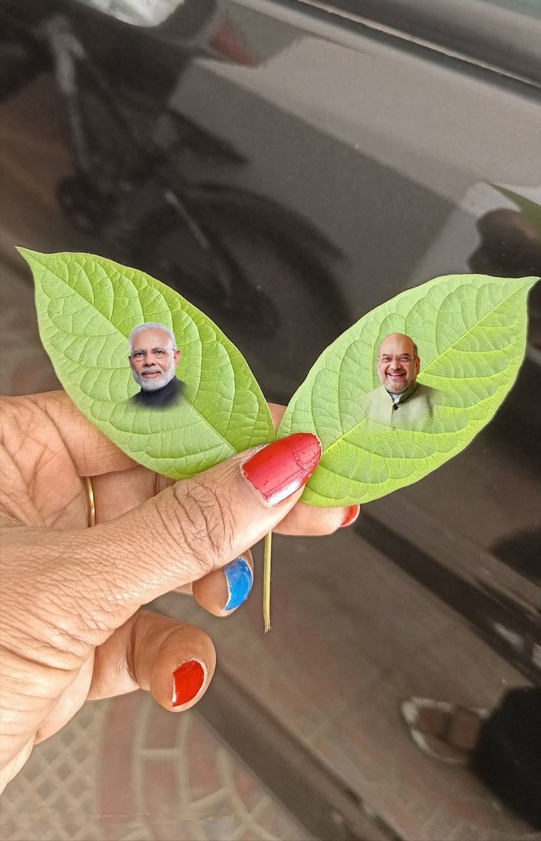 AravindRajaOff's tweet photo. இரட்டை இலை.😂😂
#NoVoteforAIADMK https://t.co/wO6PHTG29p