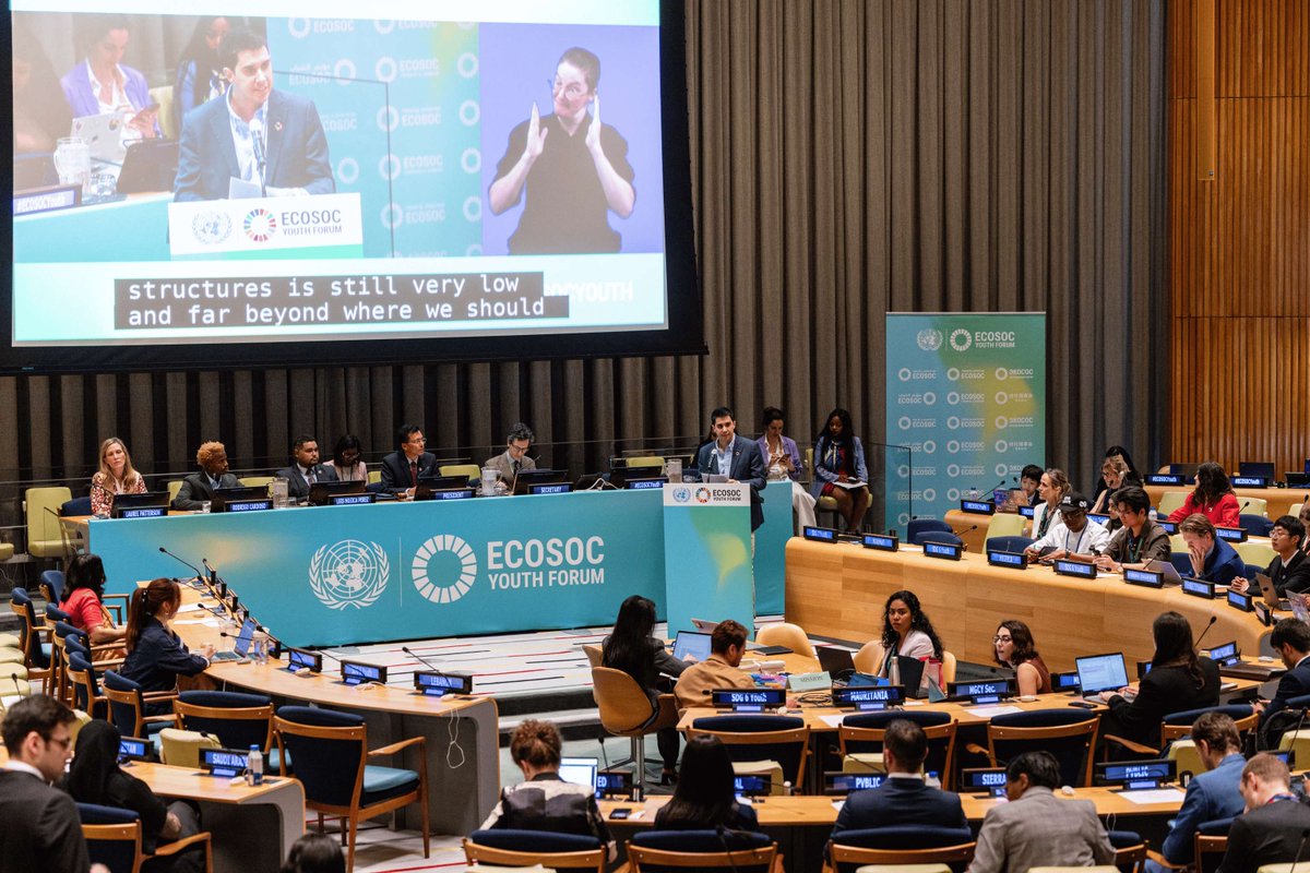UNYouthAffairs's tweet photo. At our plenary session at the #ECOSOCYouthForum last week, we explored youth leadership in challenging contexts and the journey from civic action to institutional influence.
Read reflections in this article by Youth Reference Group members Noor and Yoal: https://t.co/Ei0NzPXlzW https://t.co/6tCVf3k1kv