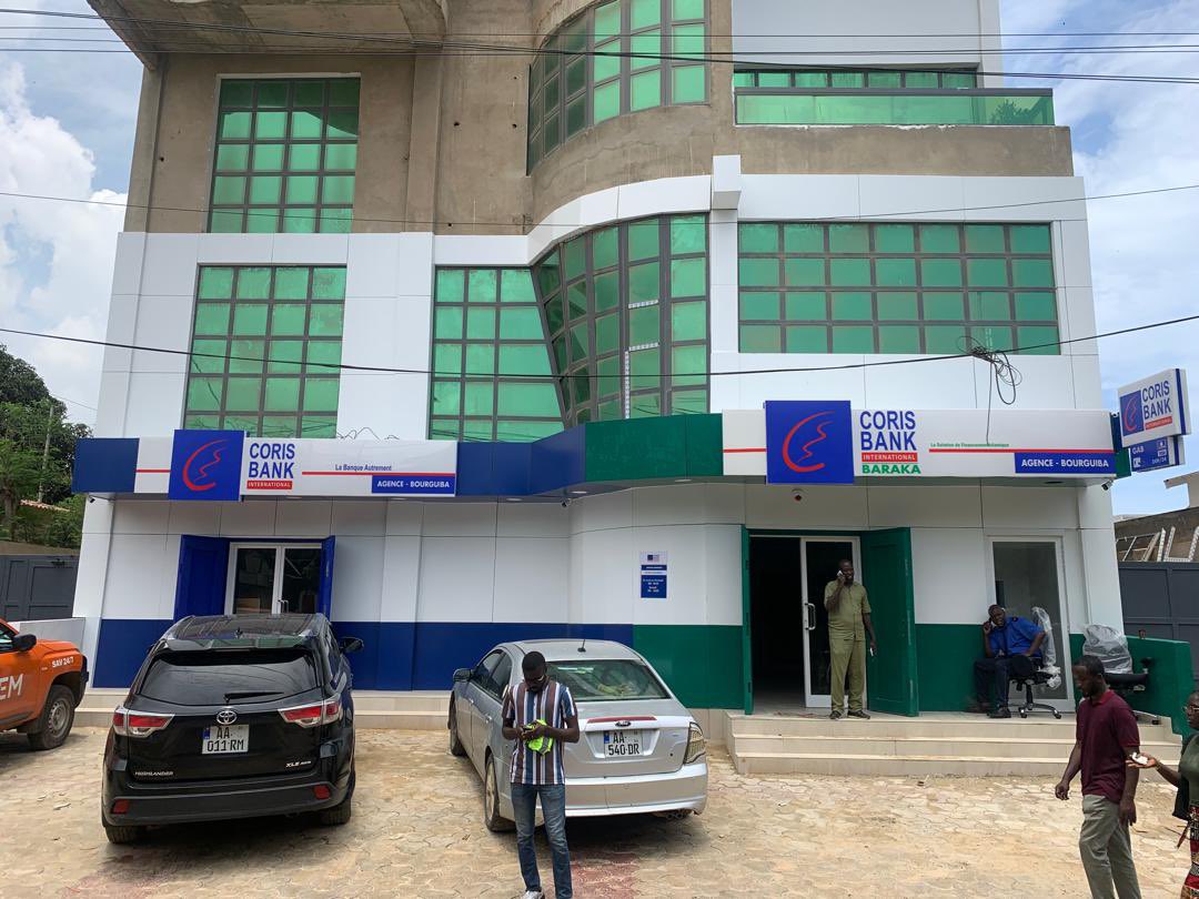 bcit_dakar's tweet photo. BCIT remercie CORIS BANK pour lui avoir confié le contrôle technique d’un aménagement d’agence à Bourguiba.
BCIT, pérennisez vos investissements. https://t.co/gNwhHiQ3dr