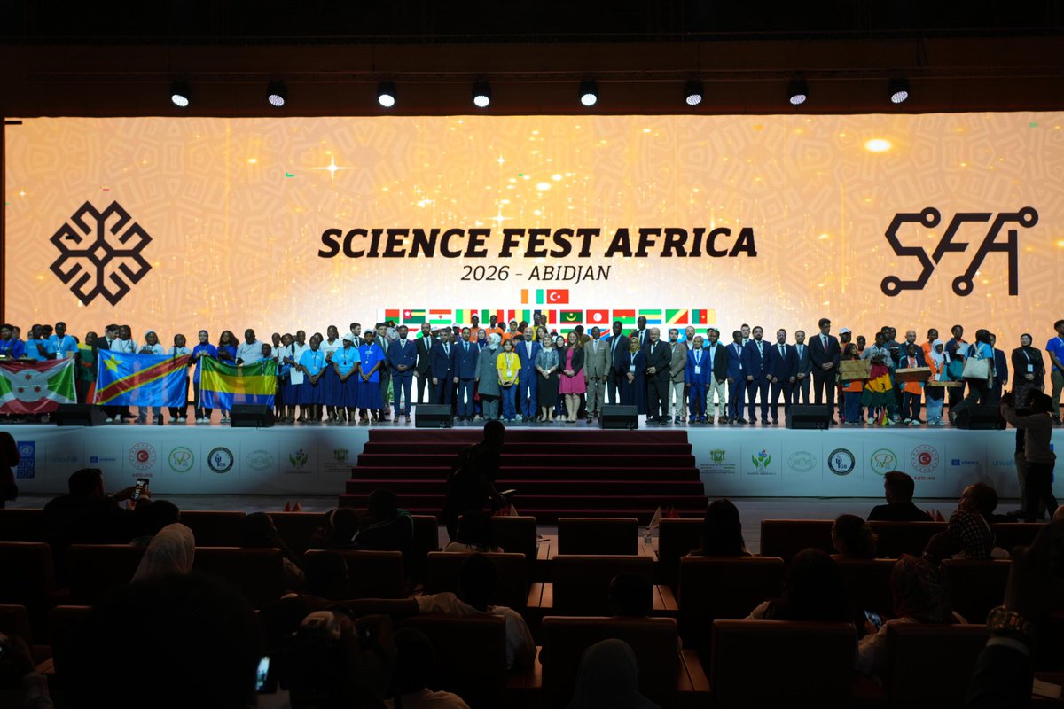MaarifGA's tweet photo. Nos élèves sont sacrés CHAMPIONS D'AFRIQUE en Robotique au #ScienceFestAfrica d'Abidjan ! 🏆🤖

​Félicitations à Melike Uçmaz, Grâce Délice LEKOUMA GANGA et Maha BONGUILA pour cette 1ère place face à +20 pays. 🌟👏
https://t.co/zeWTVpRUGl 
#robotique
#STEM https://t.co/kIiUYo4Z62