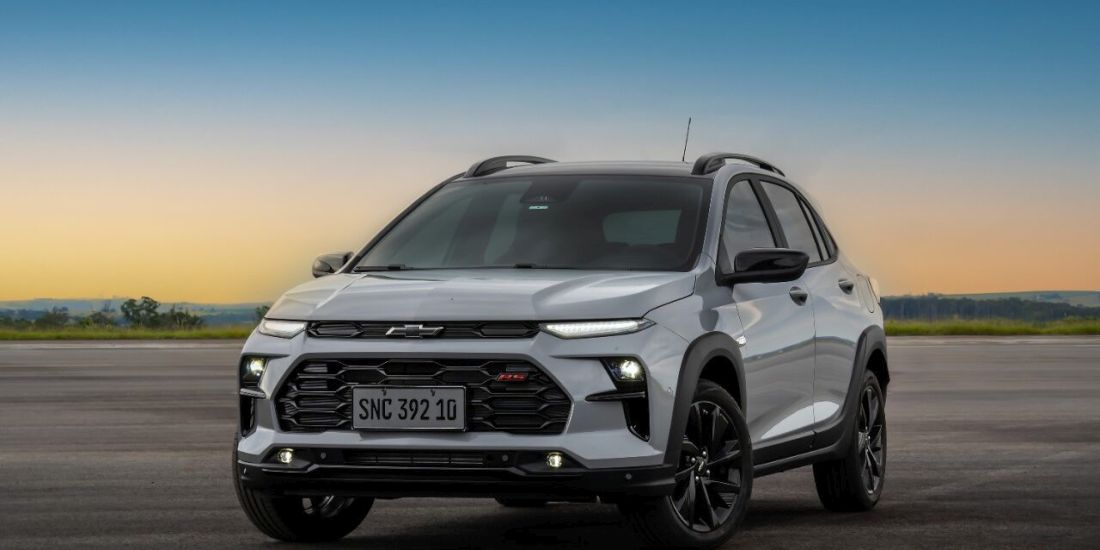 motorpy's tweet photo. El nuevo Sonic de Chevrolet desnudado antes de su lanzamiento oficial https://t.co/eZk4904VnW https://t.co/anu69TnIcf