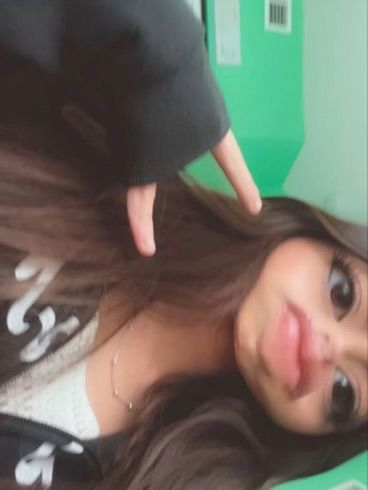 Sophers001's tweet photo. Get my attention;) $SophiaCrites11 https://t.co/Kj8lDU5nEI