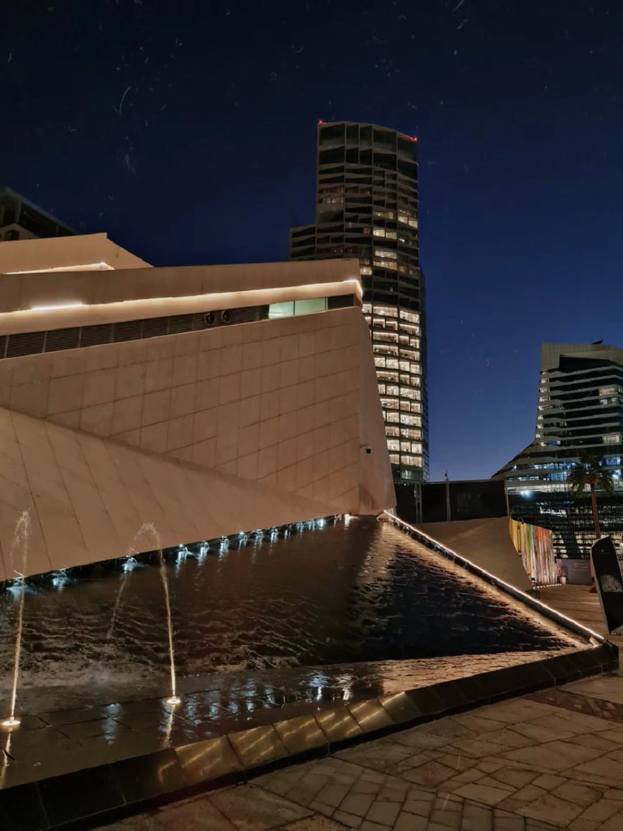 SaudiNewsFR's tweet image. M.A.G.N.I.F.I.Q.U.E 

🇸🇦 La grande mosquée du Centre Financier "Roi Abdullah" (KAFD) de la capitale saoudienne #Riyadh.

Une prouesse architectural..