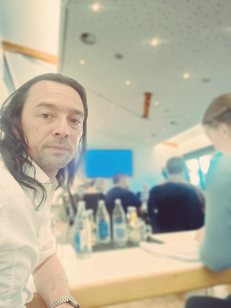 JoGoebel's tweet photo. Neue Raumordnung im Gemeinderat #Neulingen jetzt. #Bauschlott #Enzkreis #Politik https://t.co/q2OIvecQLK