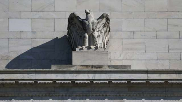 strandii's tweet image. Oil Surge Dashes Fed Rate Cut Hopes! ⛽📉

A Reuters survey shows Fed rate cut expectations are delayed again, as Middle East conflicts drive oil prices and inflation higher, with economists seeing a more conservative Fed policy stance.

#Fed #InterestRates #OilPrice #Inflation