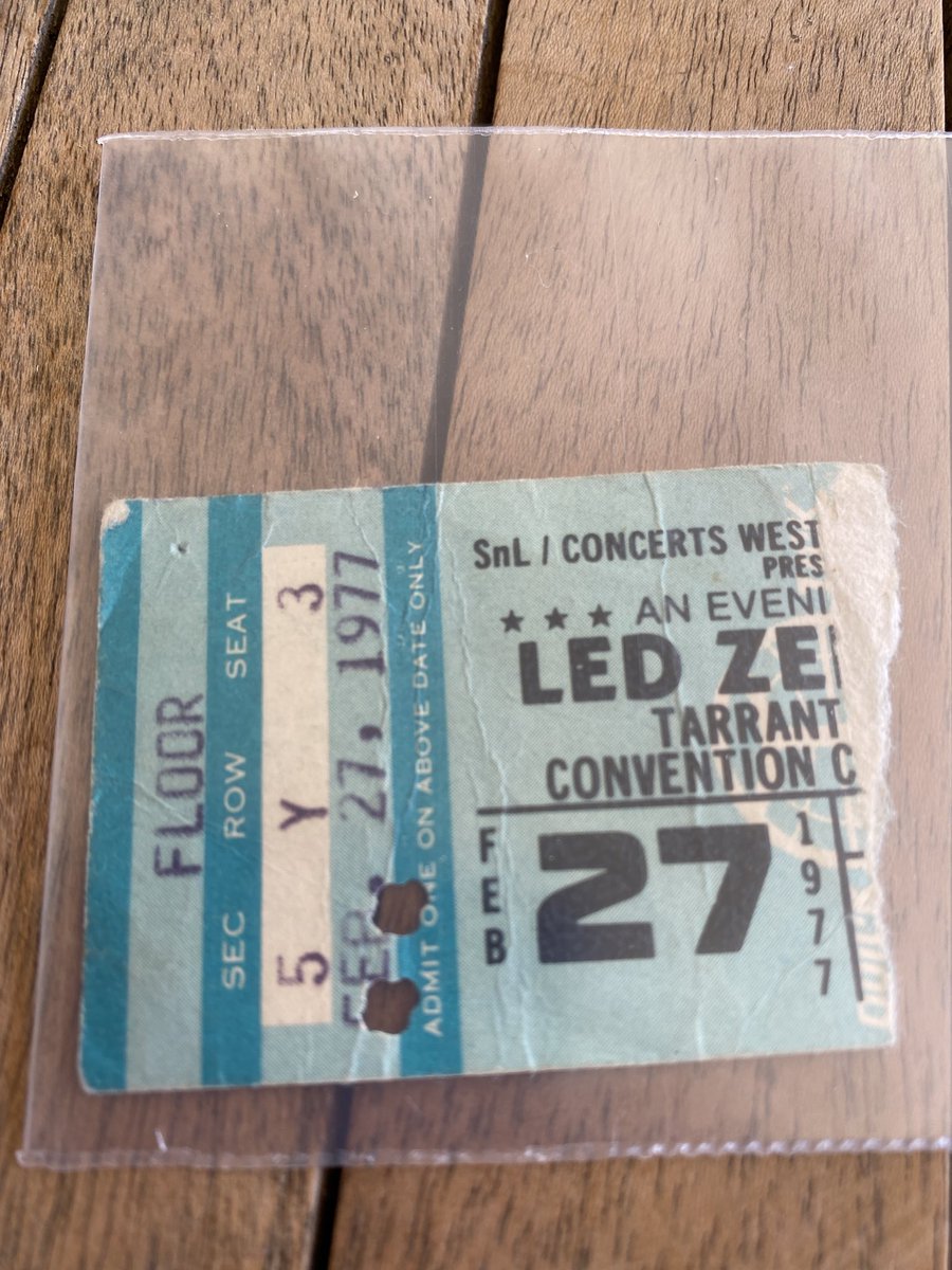 Bee_of_Jay's tweet photo. @landofthe80s 12 bucks if I remember correctly… https://t.co/ZAJybQMonN