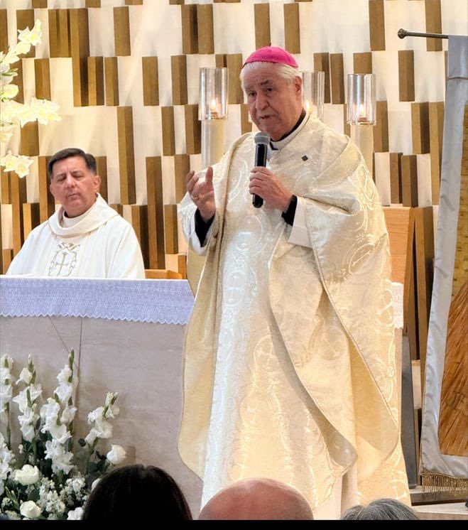 arandatamayo_'s tweet image. #Local Llega el Padre Juanjo como párroco a Pueblo Serena 🙏🏼⛪️

La llegada de Juan José Martínez Segovia, el "Padre Juanjo" a la parroquia Señor de la Misericordia en Pueblo Serena marca un relevo clave para la comunidad de Monterrey. 

Tras su labor en el Templo Expiatorio, el