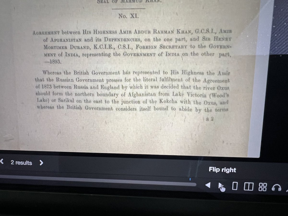 MujibMehrdad's tweet photo. متن توافق نامه عبدالرحمن خان با سر مرتیمر دیورند درباره مرز شمالی افغانستان.
این توافق نامه در همان روزی امضا شده است که توافق نامه خط دیورند امضا شده است.
احتمالا این اولین ترجمه فارسی این متن باشد. 
یادداشت: اگر قرار باشد موافقتنامه خط دیورند الغا شده باشد پس این موافقت نامه نیز ملغی است. 

متن توافق نامه
توافق‌نامه میان اعلیحضرت امیر عبدالرحمن خان، امیر افغانستان و متعلقات آن، از یک‌سو، و سر هنری مورتیمر دیورند، وزیر امور خارجه حکومت هند، به نمایندگی از حکومت هند از سوی دیگر — ۱۸۹۳.
از آن‌جایی که حکومت بریتانیا به اعلیحضرت امیر اظهار داشته است که حکومت روسیه بر اجرای دقیق توافق‌نامه سال ۱۸۷۳ میان روسیه و انگلستان تأکید می‌ورزد، که بر اساس آن مقرر شده بود رودخانه آمو (آمو دریا) مرز شمالی افغانستان را از دریاچه ویکتوریا (دریاچه وود) یا سری‌کول در شرق تا محل پیوستن رود کوکچه به آمو تشکیل دهد، و از آن‌جا که حکومت بریتانیا خود را ملزم به رعایت شرایط این توافق‌نامه می‌داند، در صورتی که حکومت روسیه نیز به همان اندازه به آن پایبند باشد، اعلیحضرت امیر عبدالرحمن خان، امیر افغانستان و متعلقات آن، به منظور نشان دادن دوستی خود نسبت به حکومت بریتانیا و آمادگی خویش برای پذیرش مشوره آنان در مسائلی که بر روابط وی با قدرت‌های خارجی تأثیر می‌گذارد، بدین‌وسیله موافقت می‌نماید که تمامی مناطقی را که در شمال این بخش از رود آمو در اختیار دارد تخلیه نماید، با این درک روشن که تمامی مناطقی که در جنوب این بخش از رود آمو قرار دارند و فعلاً در تصرف وی نیستند، در بدل آن به وی واگذار گردد.
و سر هنری مورتیمر دیورند، وزیر امور خارجه حکومت هند، بدین‌وسیله از جانب حکومت بریتانیا اعلام می‌دارد که واگذاری مناطق مذکور در جنوب رود آمو به اعلیحضرت امیر، بخش اساسی این معامله می‌باشد، و تعهد می‌نماید که ترتیبات لازم با حکومت روسیه اتخاذ خواهد شد تا انتقال سرزمین‌های یادشده در شمال و جنوب رود آمو عملی گردد.
هـ. م. دیورند
امیر عبدالرحمن خان
کابل: ۱۲ نوامبر ۱۸۹۳ (۲ جمادی‌الاول ۱۳۱۱)