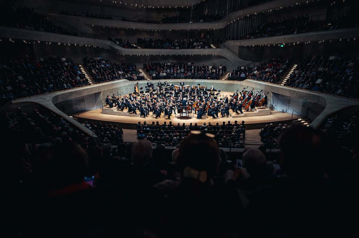 Czech Philharmonic tweet media