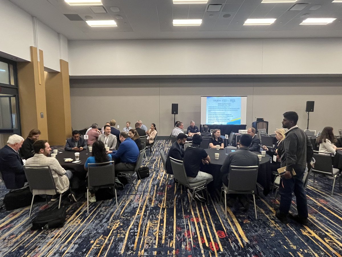 batteryIME's tweet photo. Breakfast roundtable discussions are underway, here at #TheBatteryShow South, in Charlotte this morning. https://t.co/DNQGnk1ilx