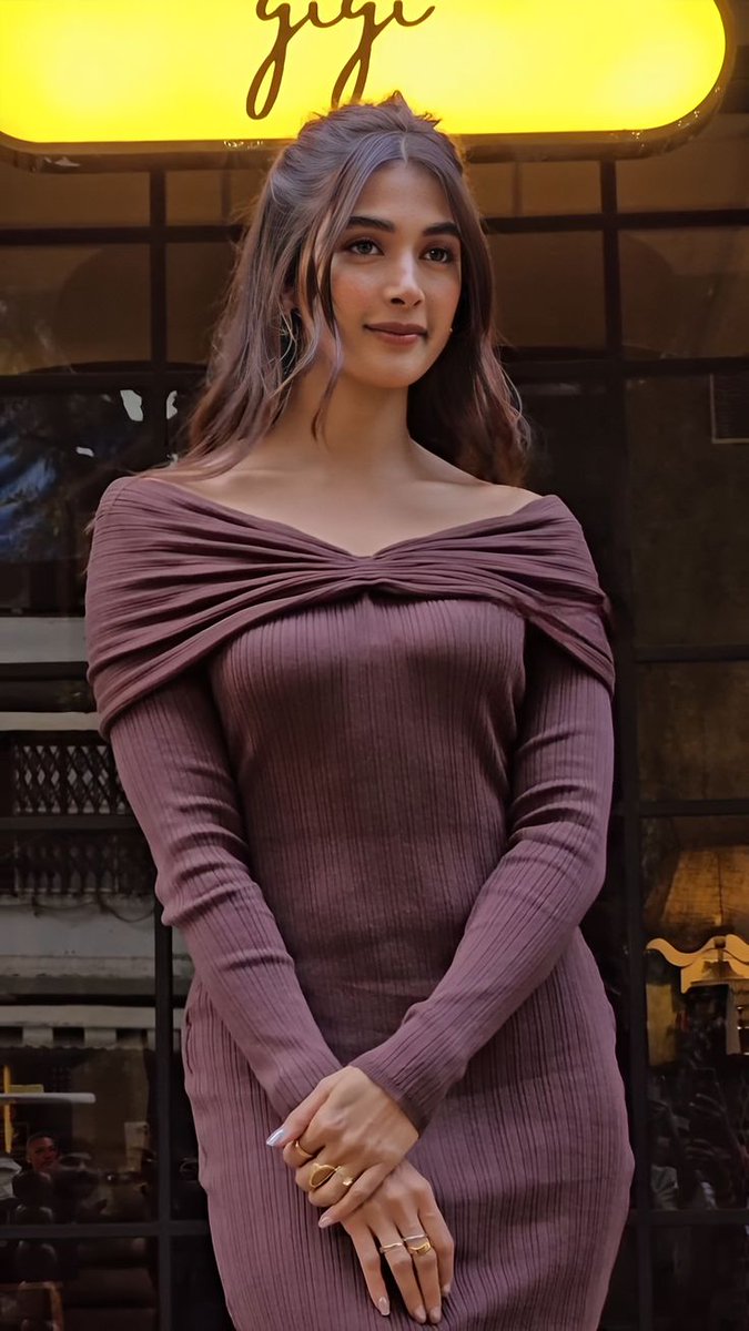 Actress World tweet media