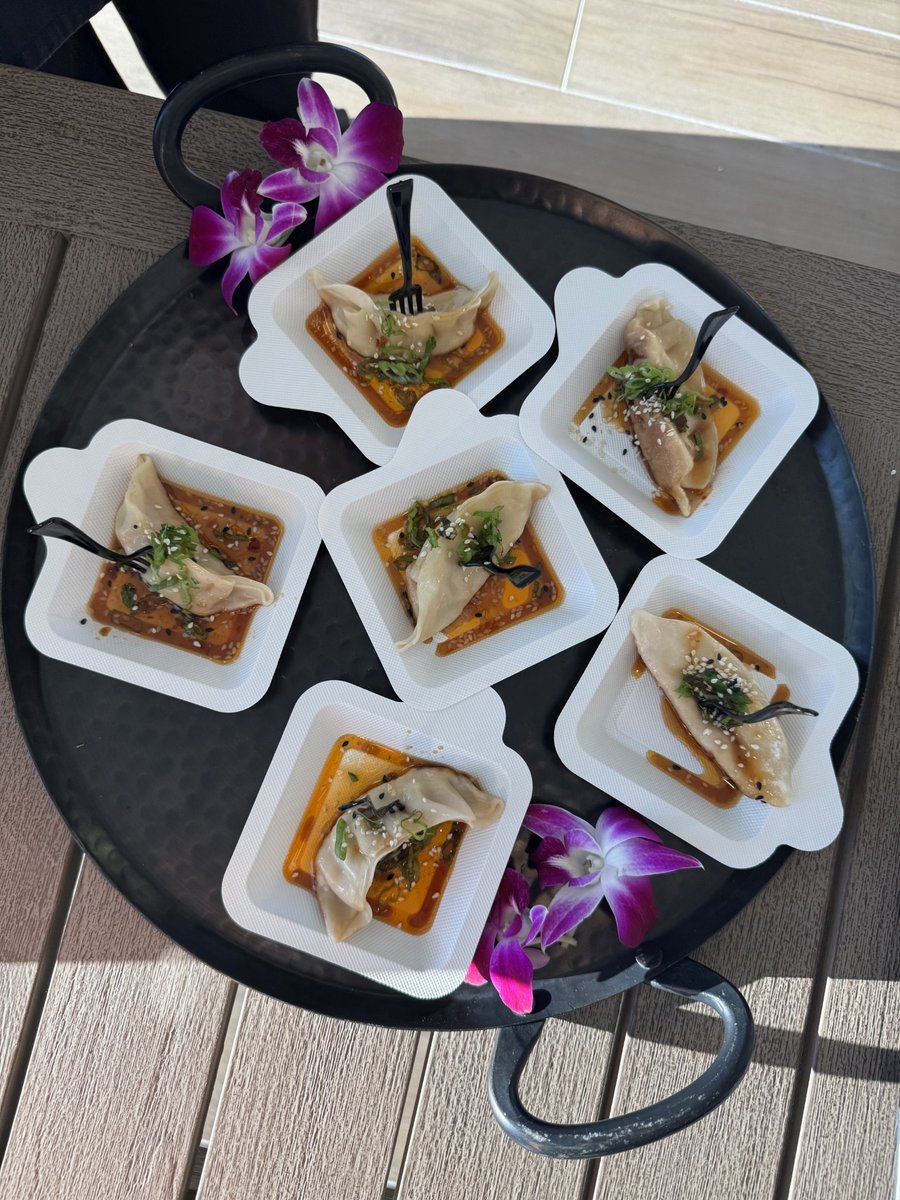 DivineEvent's tweet photo. Thank you @HCC_Nevada for having us! Your guests enjoyed a spread of our most popular
appetizers — crafted to spark conversation and leave a lasting impression. Great hospitality,
great people, great night. 🙌 https://t.co/xWEw71AIo5