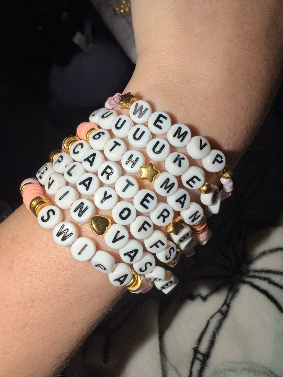 Raylien 👽✨🪐 tweet media