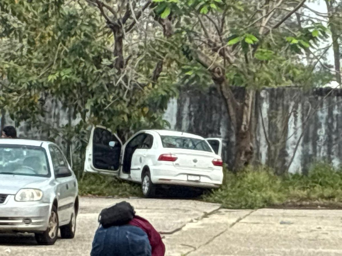 Levantan a un petrolero en el #Hospital de <a href="/Pemex/">Petróleos Mexicanos</a>  en #Minatitlán costaveracruz.mx/2026/04/22/lev… a través de <a href="/CostaVeracruz/">Reporte de Prensa</a>