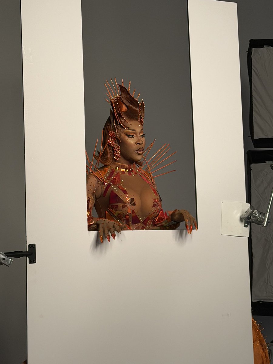 Akeria The SCARLET WITCH Davenport tweet media