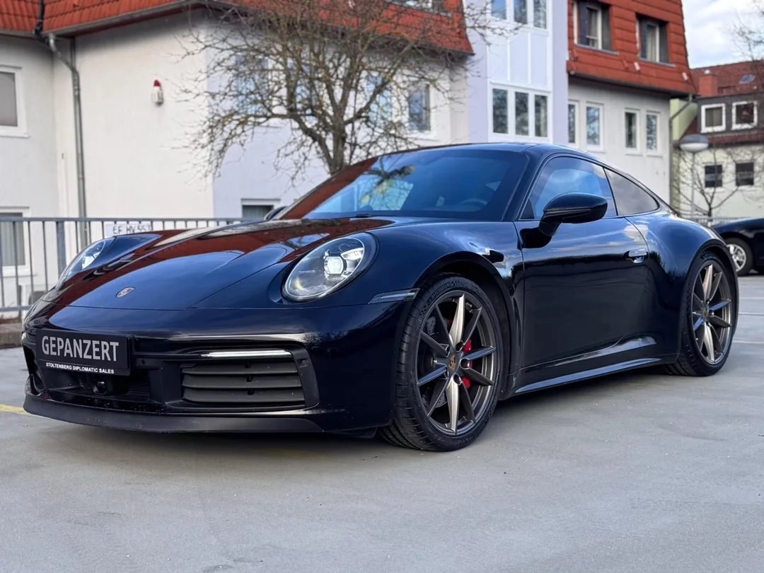 Бюрократ у законі tweet media