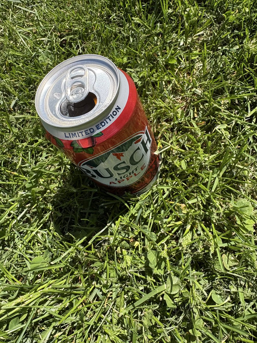 EdwardTidsworth's tweet photo. The bender begins now #little5 https://t.co/NPR8yFjXud