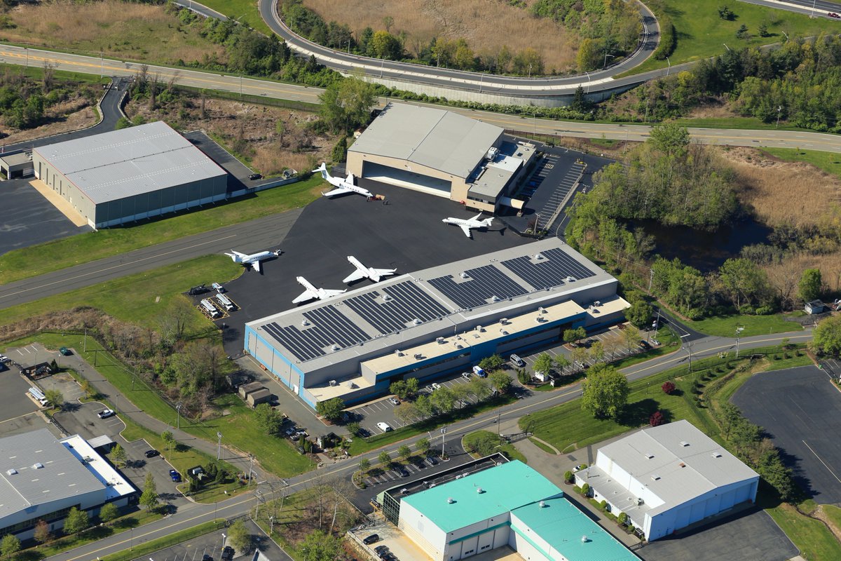 Signature Aviation tweet media
