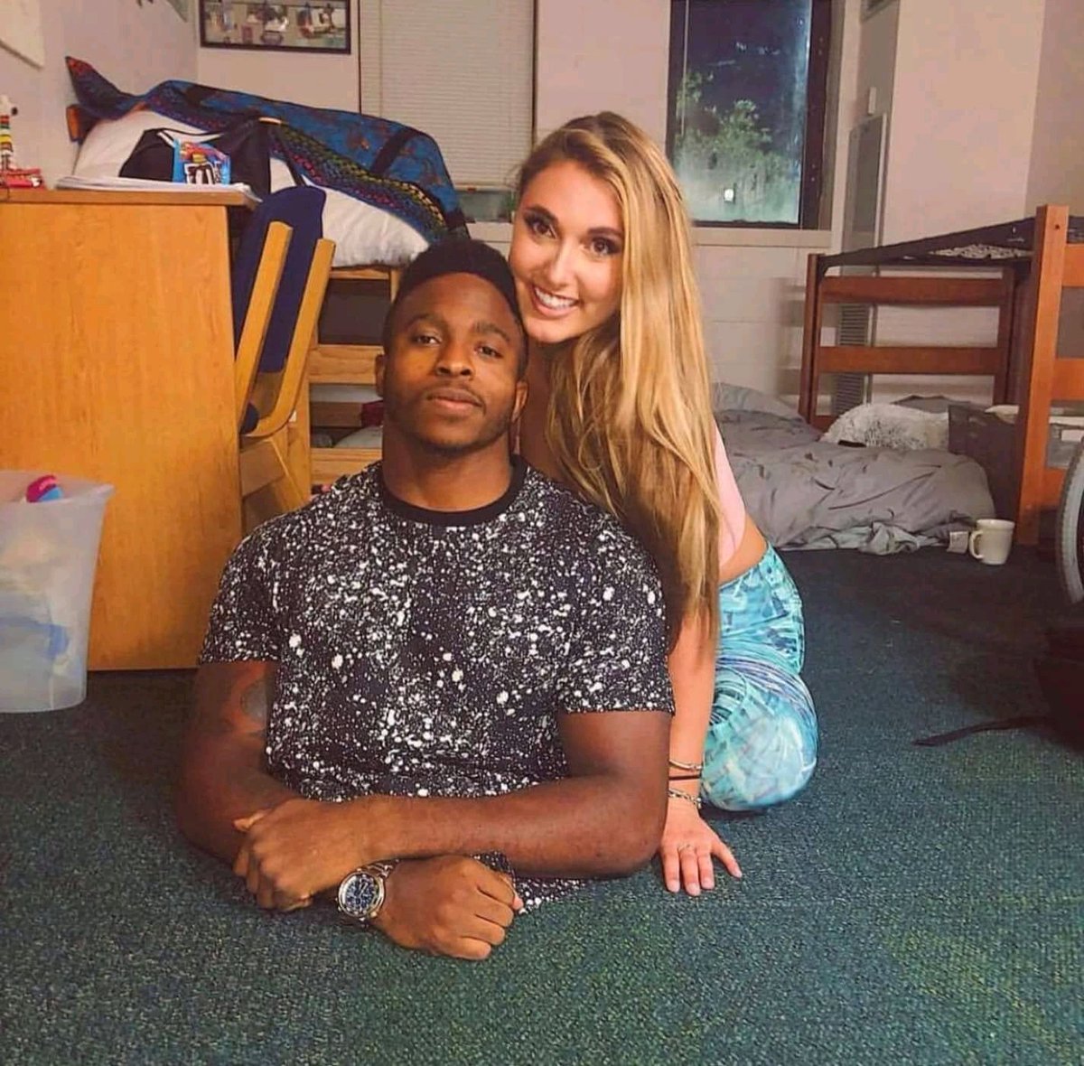 Alejandro tweet media