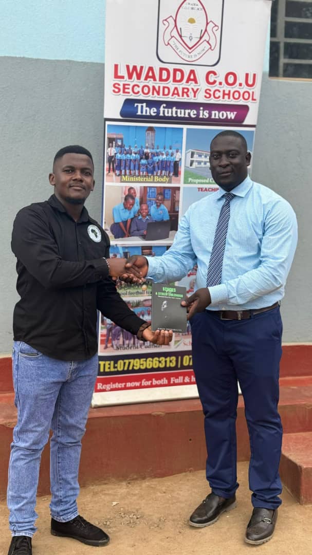 SsenabulyaSimo2's tweet photo. Lwadda COU SS HM buys copies of the book for his students . You too can +256705206985  ....
@dorothy_kyeyune @KKariisa @mru_vice @RotaractKibuli @RotaryKibuli https://t.co/K8GL4DKxHY