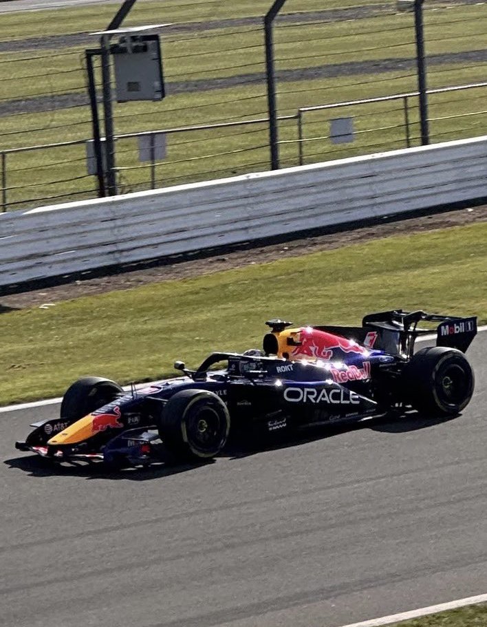 Carlos Egea 🇪🇸 tweet media