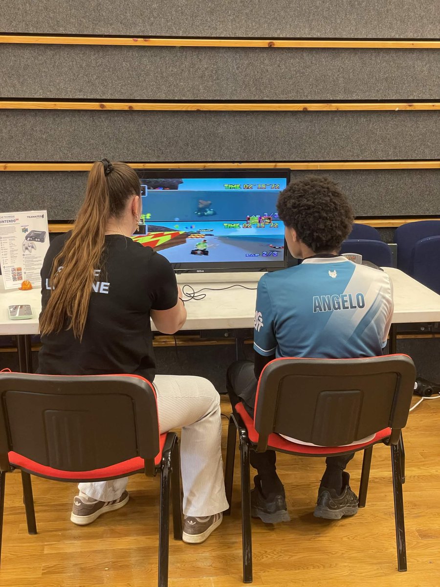 TeamatesG's tweet photo. Un bel après-midi autour du jeu vidéo ☀️🎮

Parents et enfants réunis pour jouer, échanger et découvrir ensemble des jeux coopératifs !

Un moment de partage, de rires et de belles découvertes.

Merci à tous et toutes d'avoir été présent(es) lors de ces deux jours !

#TMGSpirit https://t.co/5EIunyWqEG