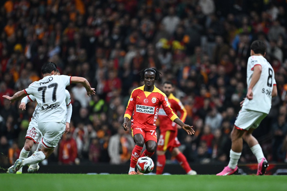 Webaslan tweet media