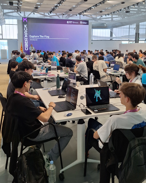 insmontsia's tweet photo. Un equip d’alumnat de l’Institut Montsià  del CE ciberseguretat i del CFGS d’ASIX, ha participat en la segona edició de la  CiberHack Barcelona.
Volem felicitar els nostres alumnes per  la seva implicació, esforç i actitud durant la competició.
https://t.co/vlK4DwQaLS https://t.co/Yv2MIvQS7h