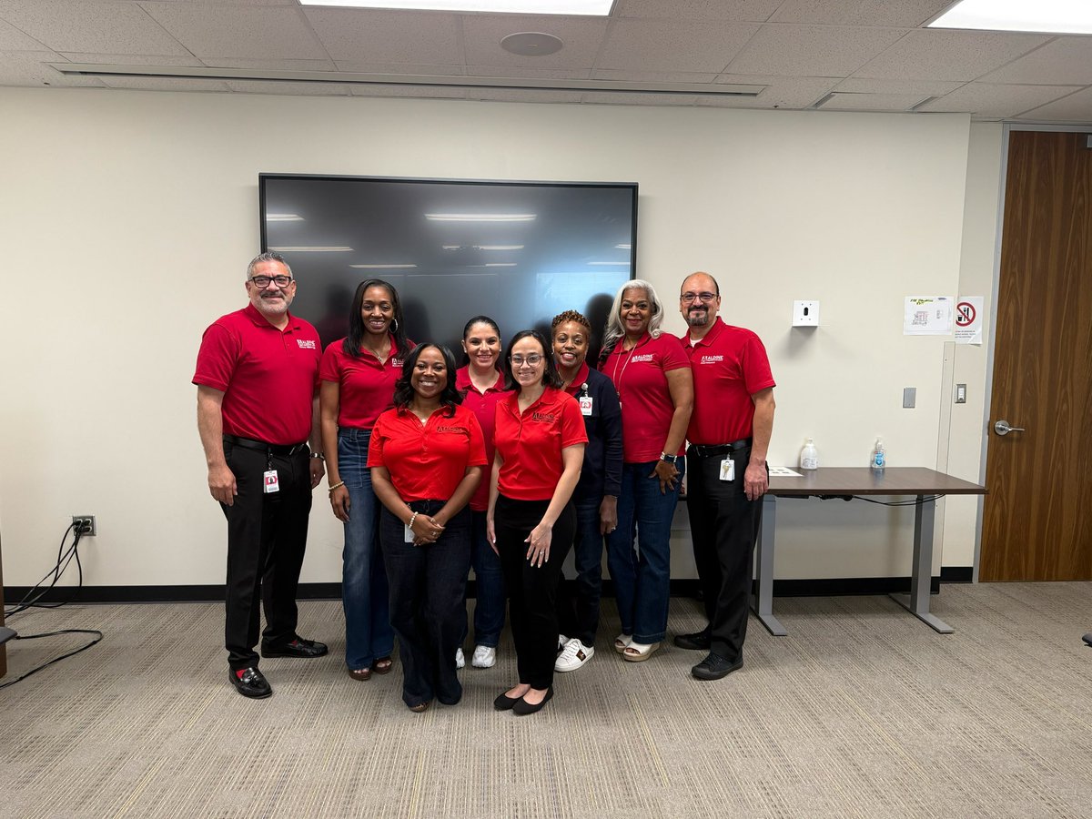 AldineHR's tweet image. Behind every strong campus is a strong team ❤️
Our HR Staffing team in RED—Week 4 and still leading in support of public education. #RedForEd #AldineStrong #aldineaft6345