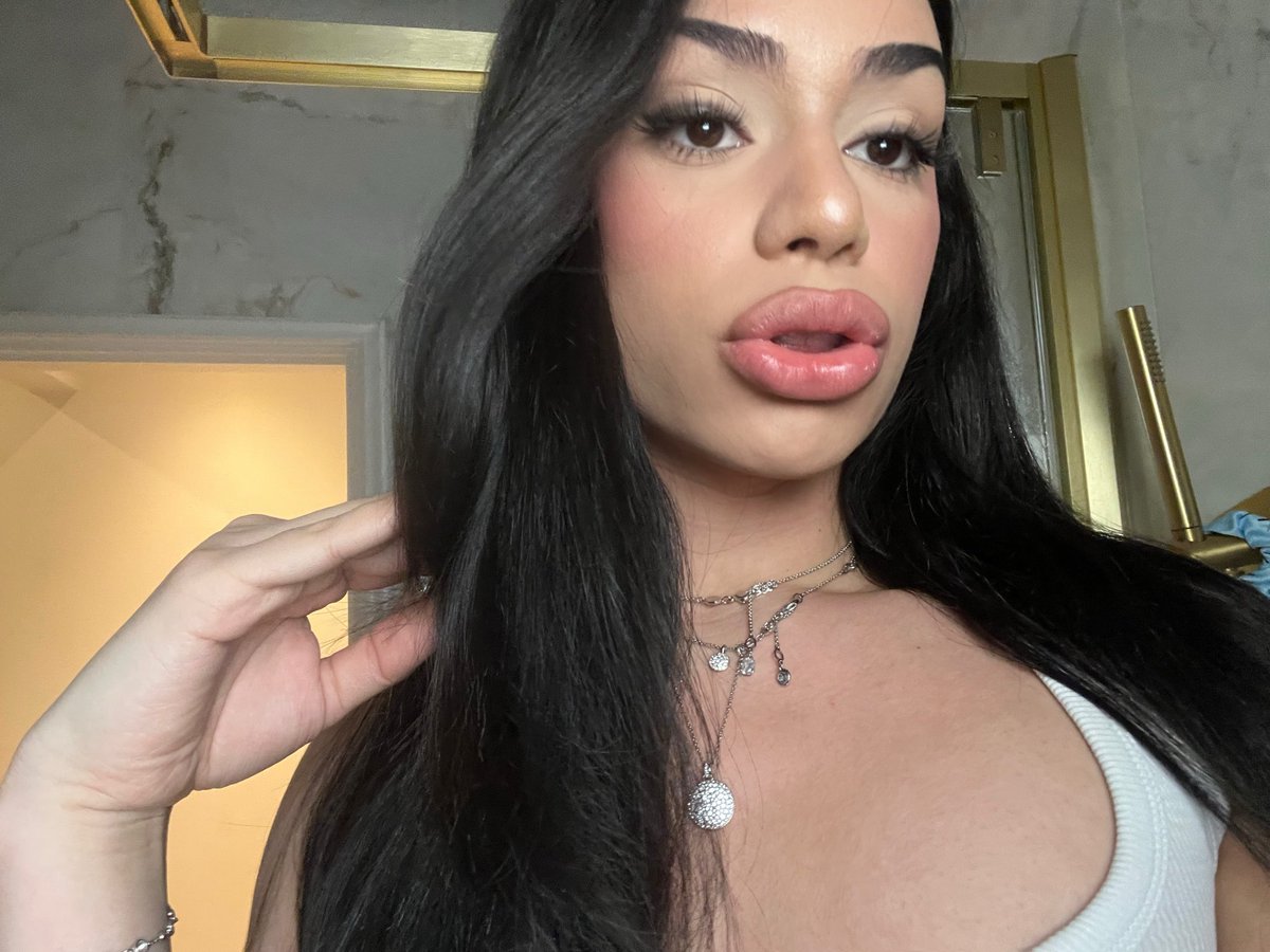 Antonella Holanda tweet media
