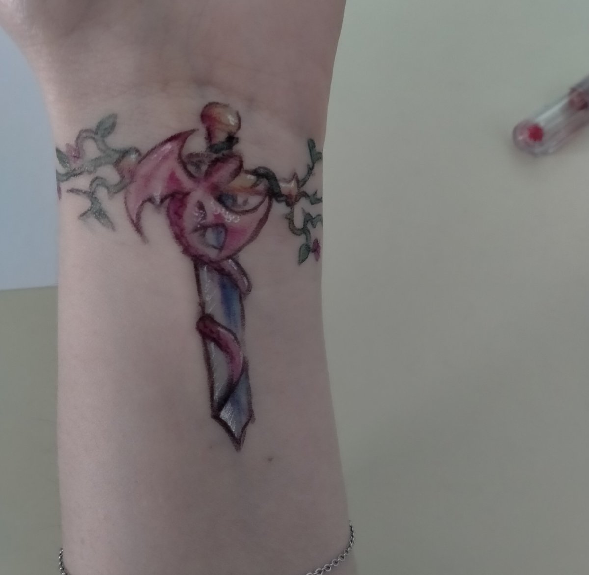 _bluebat_'s tweet photo. Tatus a mi amigui en clase https://t.co/f5OxYFEFQH