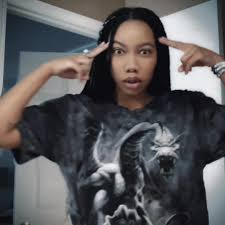 hoelyprince's tweet photo. she hit you with that- https://t.co/9Z06sA342W