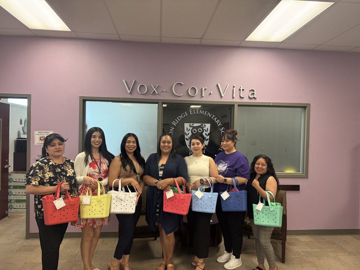 MRidge_ES's tweet image. Thank you to our OWLSOME MRE Administrative Assistants! Your dedication keeps our Mission running smoothly and supports our students, staff, &amp;amp; families every day! We appreciate you! 💜🦉🧡 #TeamSISD #GameOn #WEbeforeMEatMRE