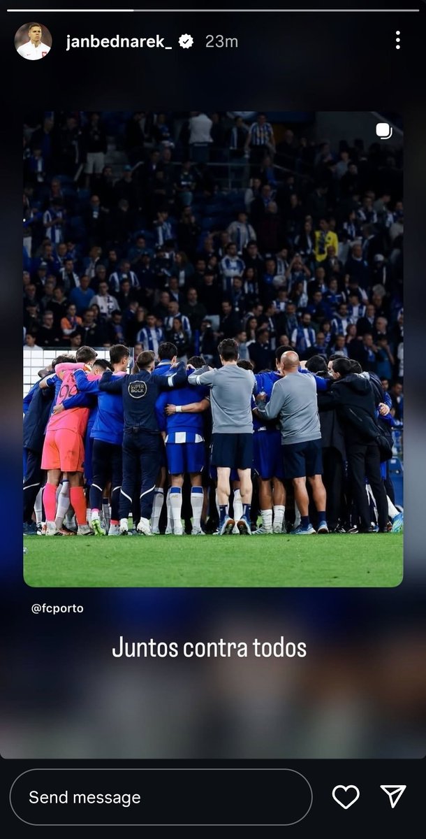 Bednarek: "Juntos contra todos."