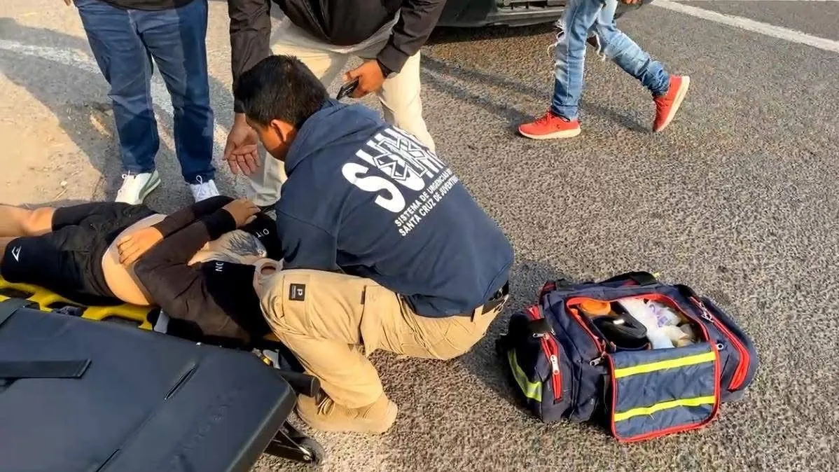 article19mxca's tweet photo. ⚠️ ALERTA: El lunes 20 de abril el periodista Macario Sierra fue agredido físicamente, amenazado y sufrió robo de su equipo de telefonía por parte de seis elementos de la Fiscalía General del Estado de Guanajuato.

https://t.co/2r6NyW4DZO https://t.co/0iApw3i32g