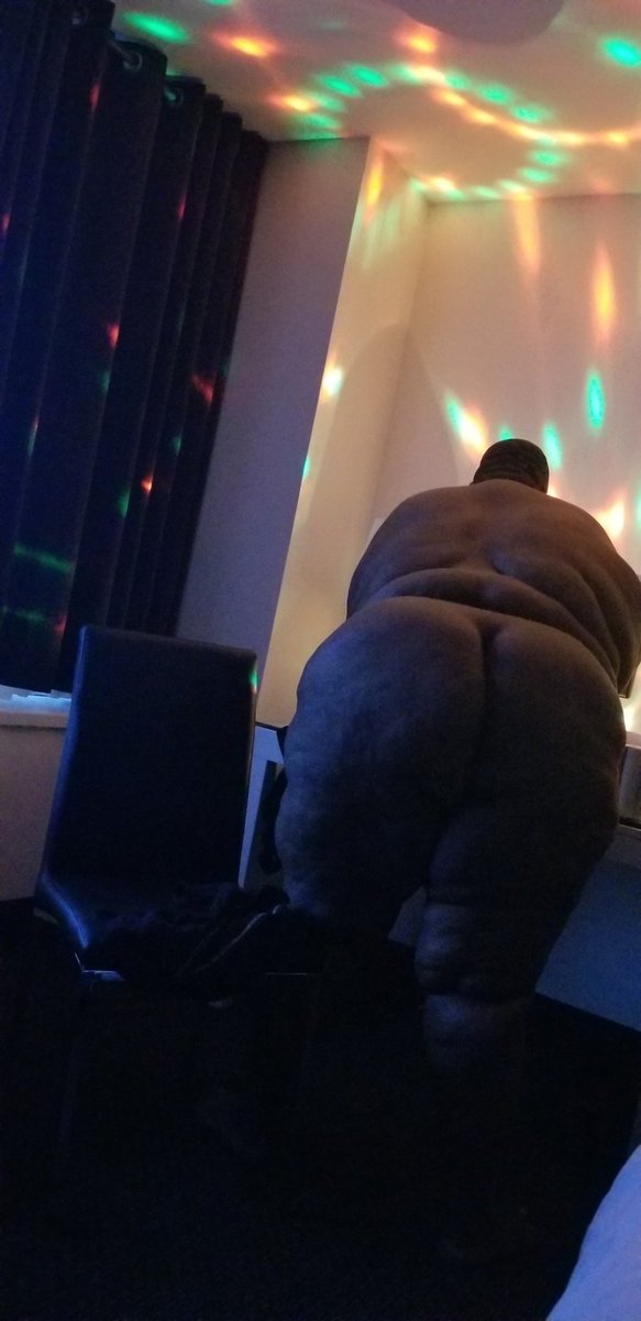 darkchub6994763's tweet photo. Cause its hump day Repost ! I need someone to help me take new pictures! lol https://t.co/YcS0qNzPYa