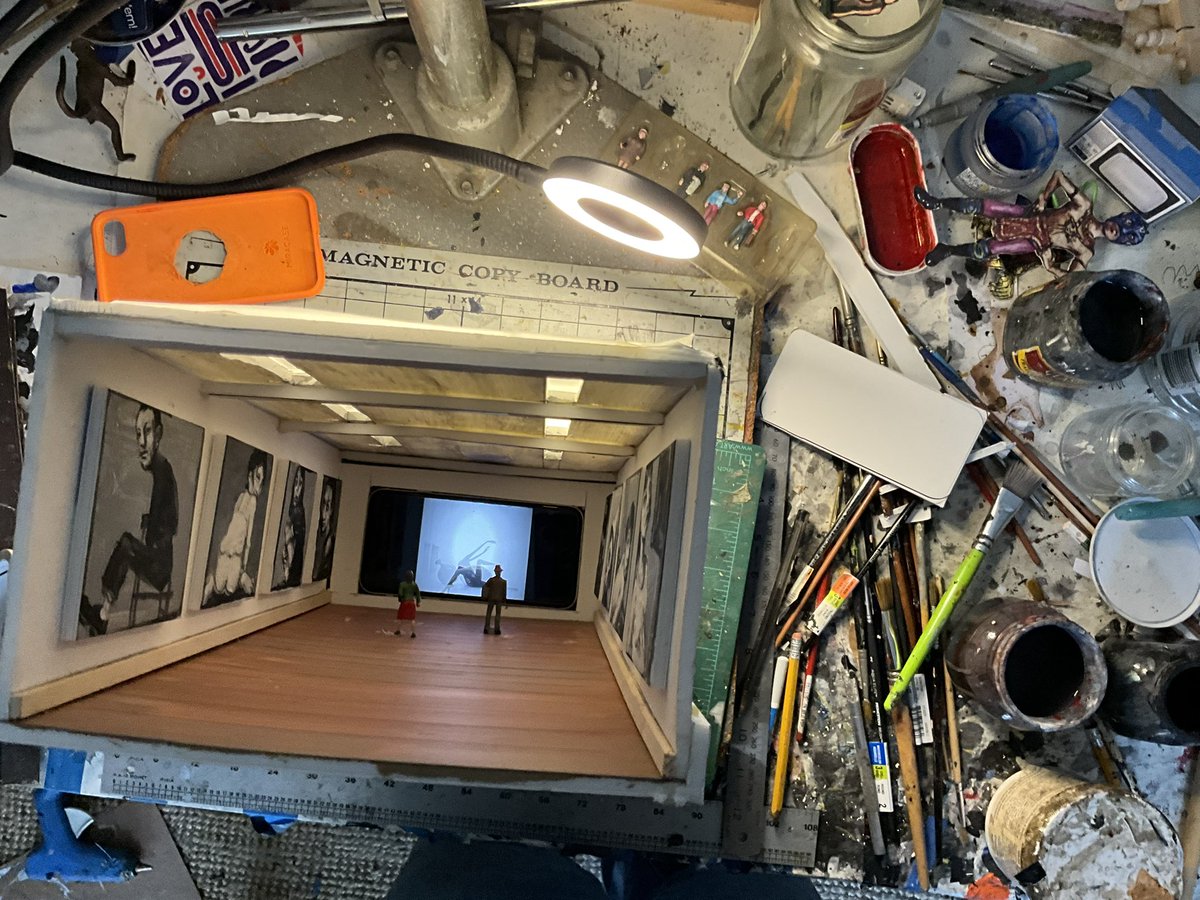 daveed07's tweet image. My tiny art show #artshow #tiny #miniature #TinyDeskConcert