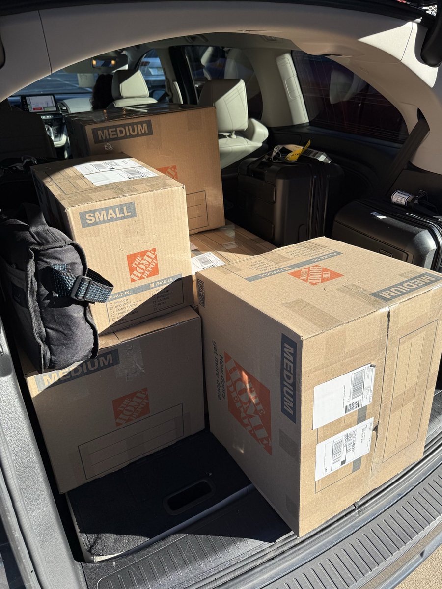 anon_fba's tweet image. First FBA shipment, 5 different products off to the warehouse!! #anon #amz
