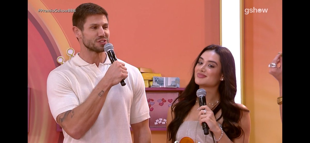 comentaviih_'s tweet photo. Amo vcs, obrigada por ter nos dado uma das melhores experiências, guardar o segredo de vocês também, foi incrível sermos a caixinha de segredo 🥹🤍 https://t.co/3UmqAmFAYB