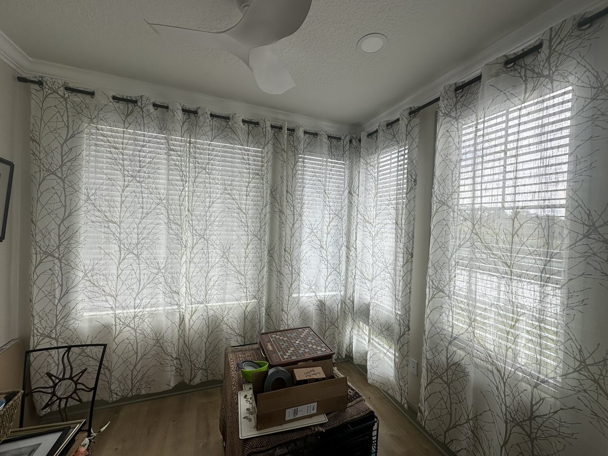 MrHomeGuy's tweet image. St Augustine - wrap around curtains . Nice look. #decor