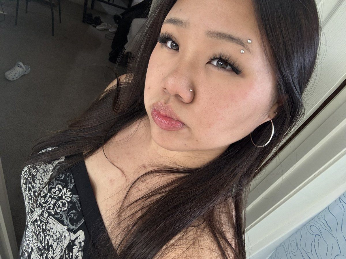 liz ۫ ׅ tweet media