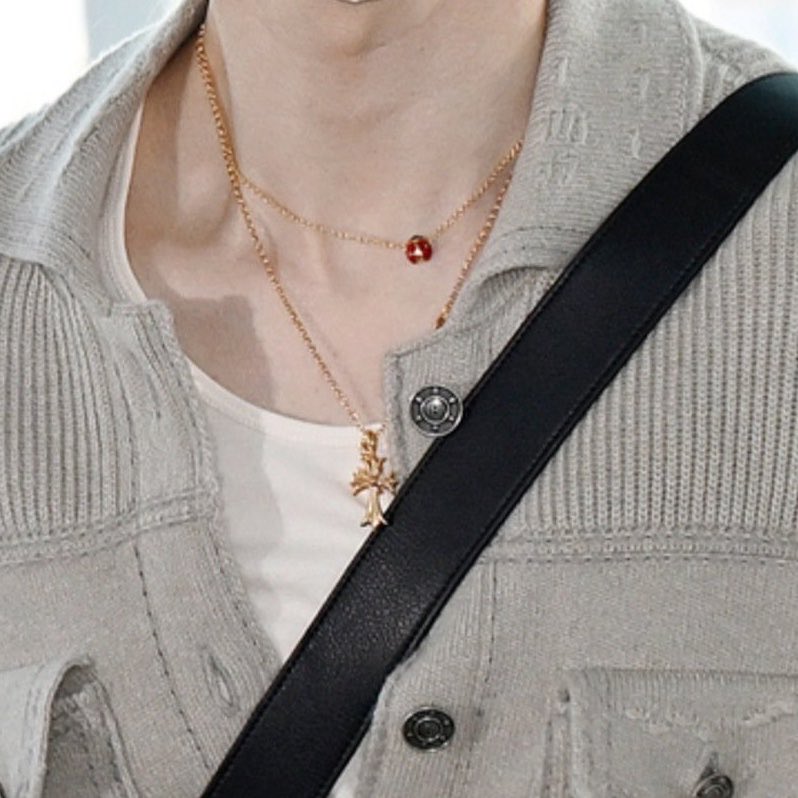 tthere4youu's tweet image. jikook wearing matching chrome hearts necklaces #iykyk 😭